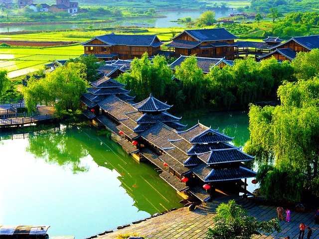<b>桂林象鼻山•漓江阳朔•全景大漓江•四星船•遇龙河竹筏 4天3晚全景游【遇见桂林】</b>