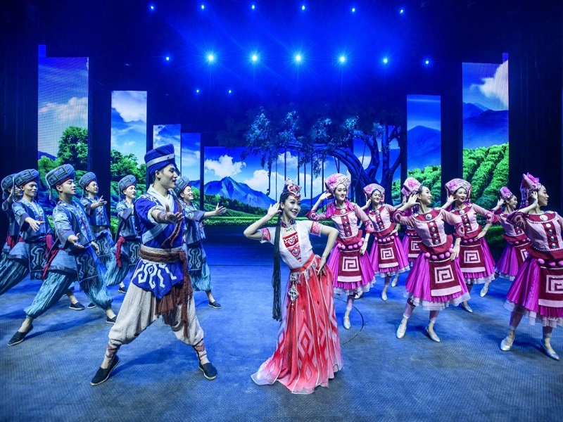 <b>桂林山水•漓江阳朔•世外桃源•银子岩3天2晚游【漓韵山水】</b>