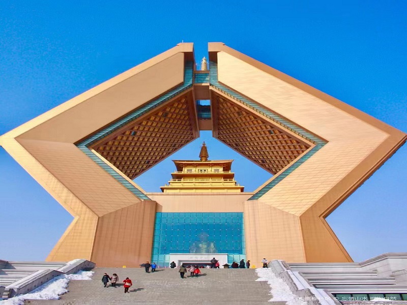 <b>西安•乾陵•法门寺•兵马俑•华山•回民街•大唐不夜城•大慈恩寺•大雁塔 双飞5天4晚游【寻味三秦】</b>