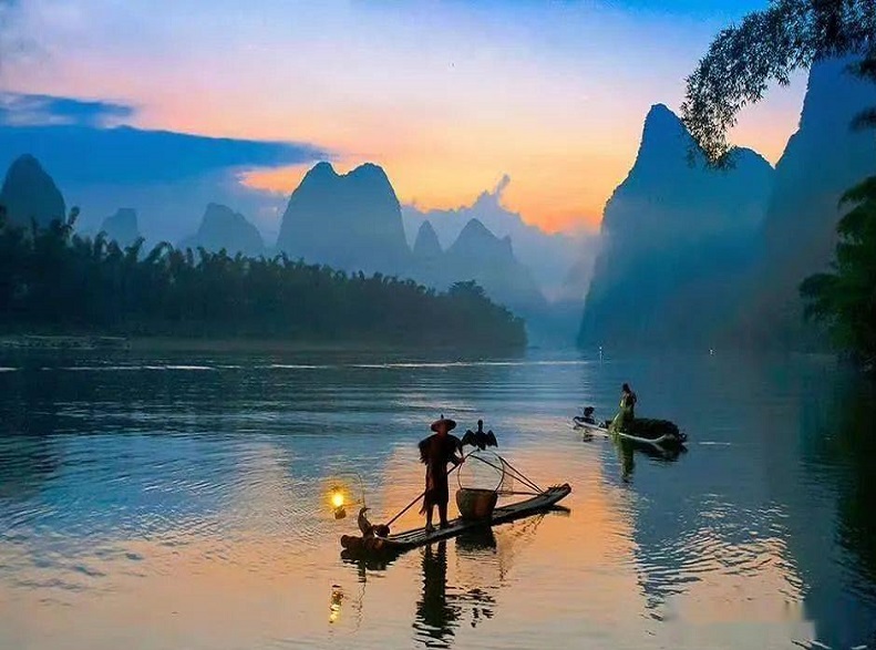 <b>桂林象鼻山•漓江阳朔•全景漓江•三星船•银子岩 4天3晚全景游【山水全景大漓江】</b>